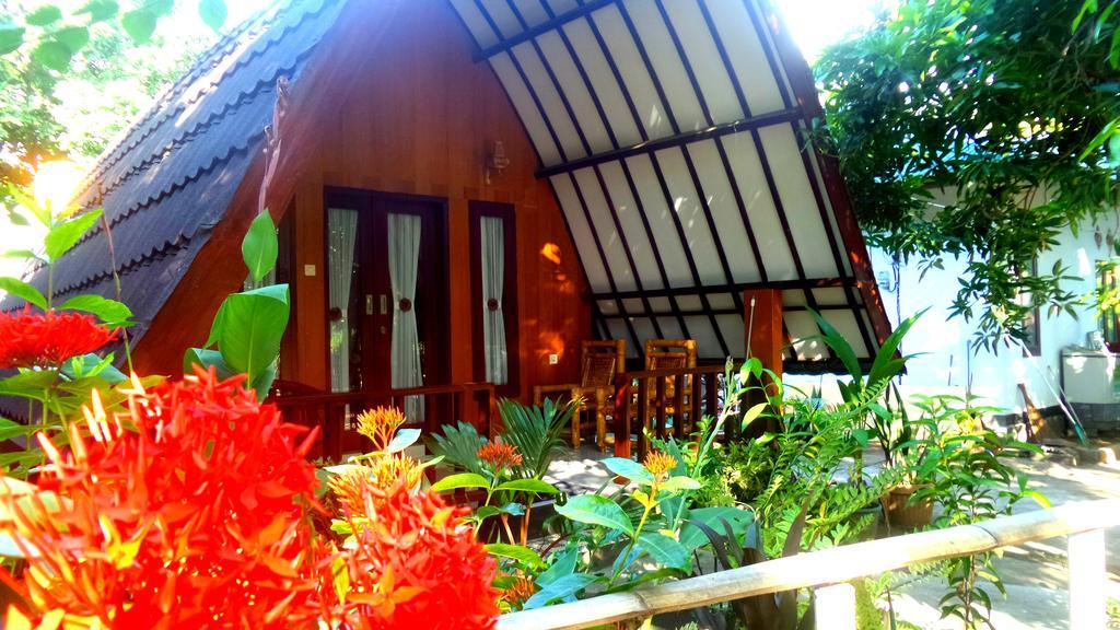גילי אייר Ina Gili Guesthouse מראה חיצוני תמונה