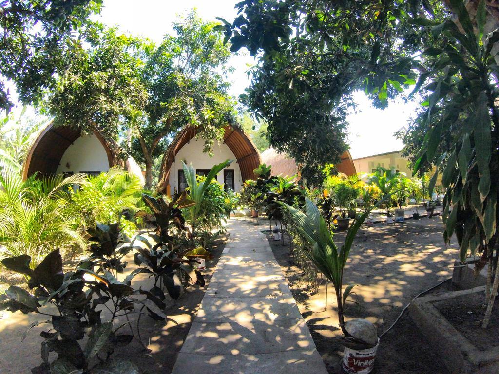 גילי אייר Ina Gili Guesthouse מראה חיצוני תמונה