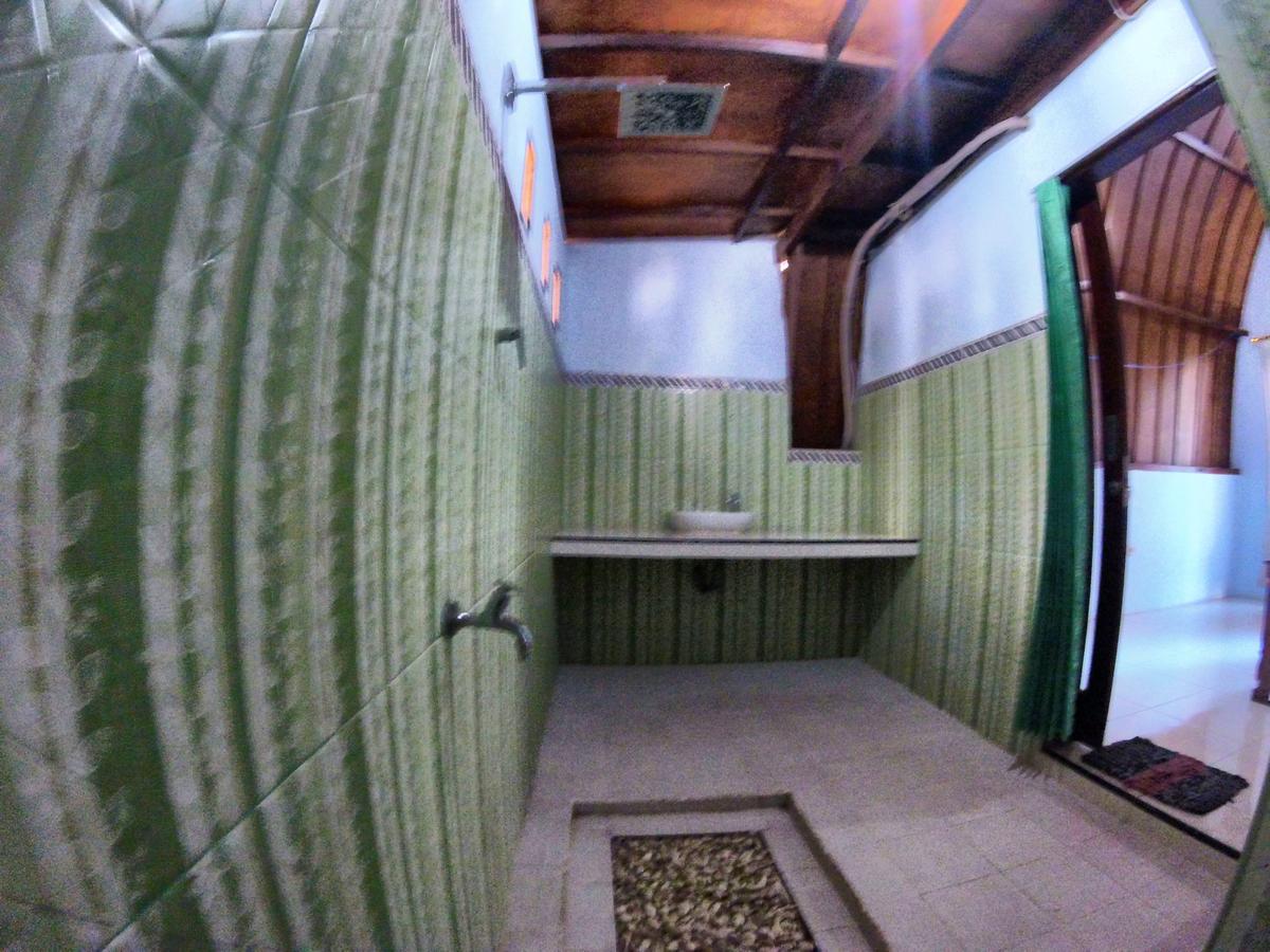 גילי אייר Ina Gili Guesthouse מראה חיצוני תמונה
