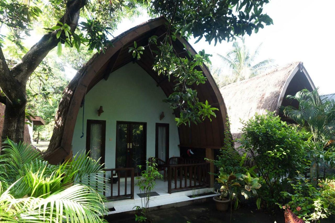 גילי אייר Ina Gili Guesthouse מראה חיצוני תמונה